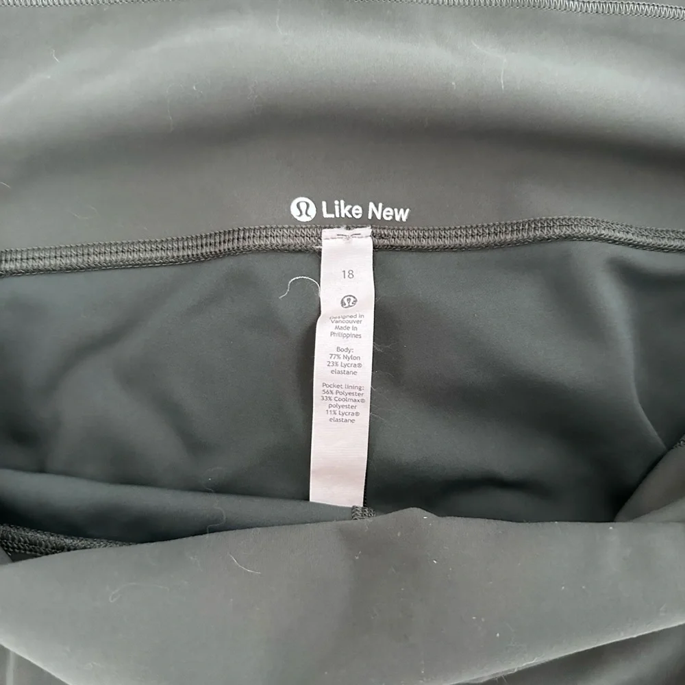 Lululemon Athletica Wunder Under Leggings - Picture 2 of 4